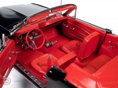 1:18 AutoWorld 1964/5 Ford Mustang Covertible