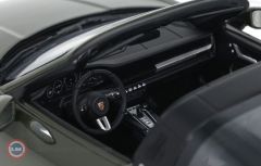 1:18 2020 PORSCHE 911 (992) TARGA 4S PTS - BLACK OLIVE GREEN