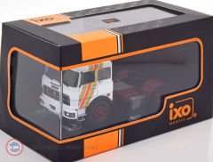 1:43 1961 Fiat 690 T1