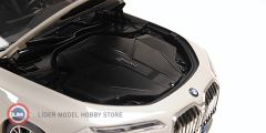 1:18 Minichamps 2022 BMW i7 - White Metallic