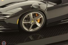 1:18 MR Collection Ferrari Daytona SP3 Giallo Modena  Shiny Carbon
