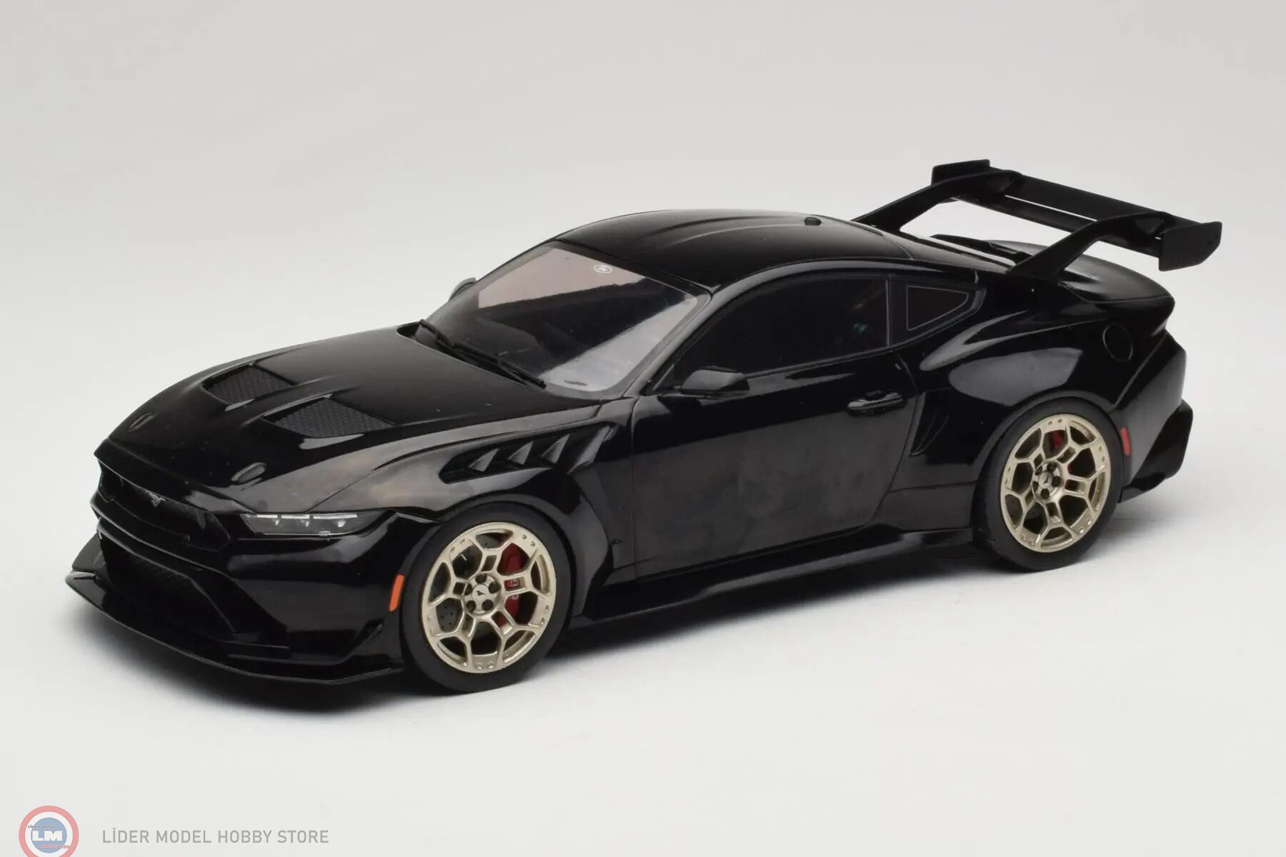 1:18 IXO Ford Mustang GTD 2025 - BLACK