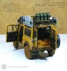 1:18 1985 Land Rover Defender 90 Camel Trophy Dirty