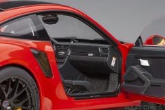 1:18 Autoart 2019 Porsche 911 (991.2)  GT2 RS Weissach Package 