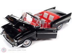 1:18 AutoWorld 1957 Chevrolet Bel Air Convertible James Bond