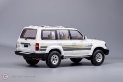 1:18 1990 Toyota Land Cruiser J8