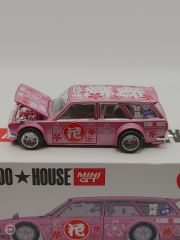 Mini GT - 1:64 Datsun 510 Wagon Hanami V2- Kaido House - 1.369,24