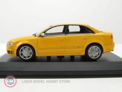 1:43 2004 Audi RS4