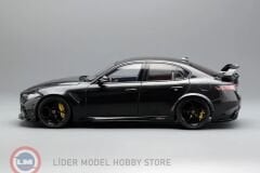 1:18 MotorHelix 2020 Alfa Romeo Giulia GTAM Carbon Edition