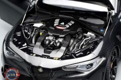 1:18 MotorHelix 2020 Alfa Romeo Giulia GTAM Carbon Edition