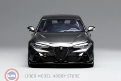 MOTORHELIX - 1:18 MotorHelix 2020 Alfa Romeo Giulia GTAM Carbon