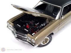 1:18 AutoWorld 1970 Chevrolet Chevelle SS (MCACN) Centennial Gold