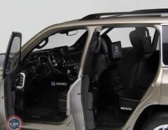 1:18 LCD Model 2023 Toyota Land Cruiser LC300 ZX
