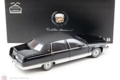 1:18 XiaoGuang Cadillac Fleetwood / Black Interior