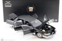1:18 XiaoGuang Cadillac Fleetwood / Black Interior