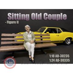 1:18 American Diorama 38235 Sitting Old Couple #II