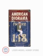 1:18 American Diorama 38235 Sitting Old Couple #II