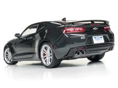 1:18 2017 Chevrolet Camaro SS 50th Anniversary