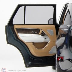1:18 LCD Model 2022 Land Rover Range Rover SV Serenity Green