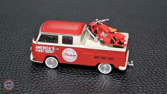 1:64 1968 Volkswagen T2 Double Cabin Pickup ve Indian Motosiklet