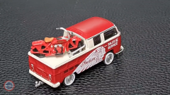 1:64 1968 Volkswagen T2 Double Cabin Pickup ve Indian Motosiklet