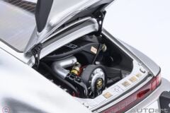 1:18 Autoart Porsche 911 Turbo 3.0 930 Silver Metallic