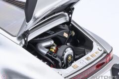 1:18 Autoart Porsche 911 Turbo 3.0 930 Silver Metallic