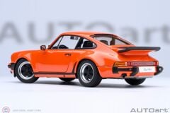 1:18 Autoart Porsche 911 Turbo 3.0 930 Continental Orange
