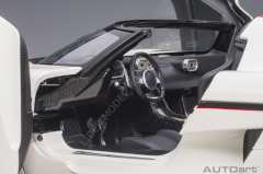 1:18 2016 Koenigsegg Regera
