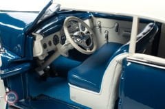 1:18 AutoWorld 1947 Cadillac Series 62 Soft Top