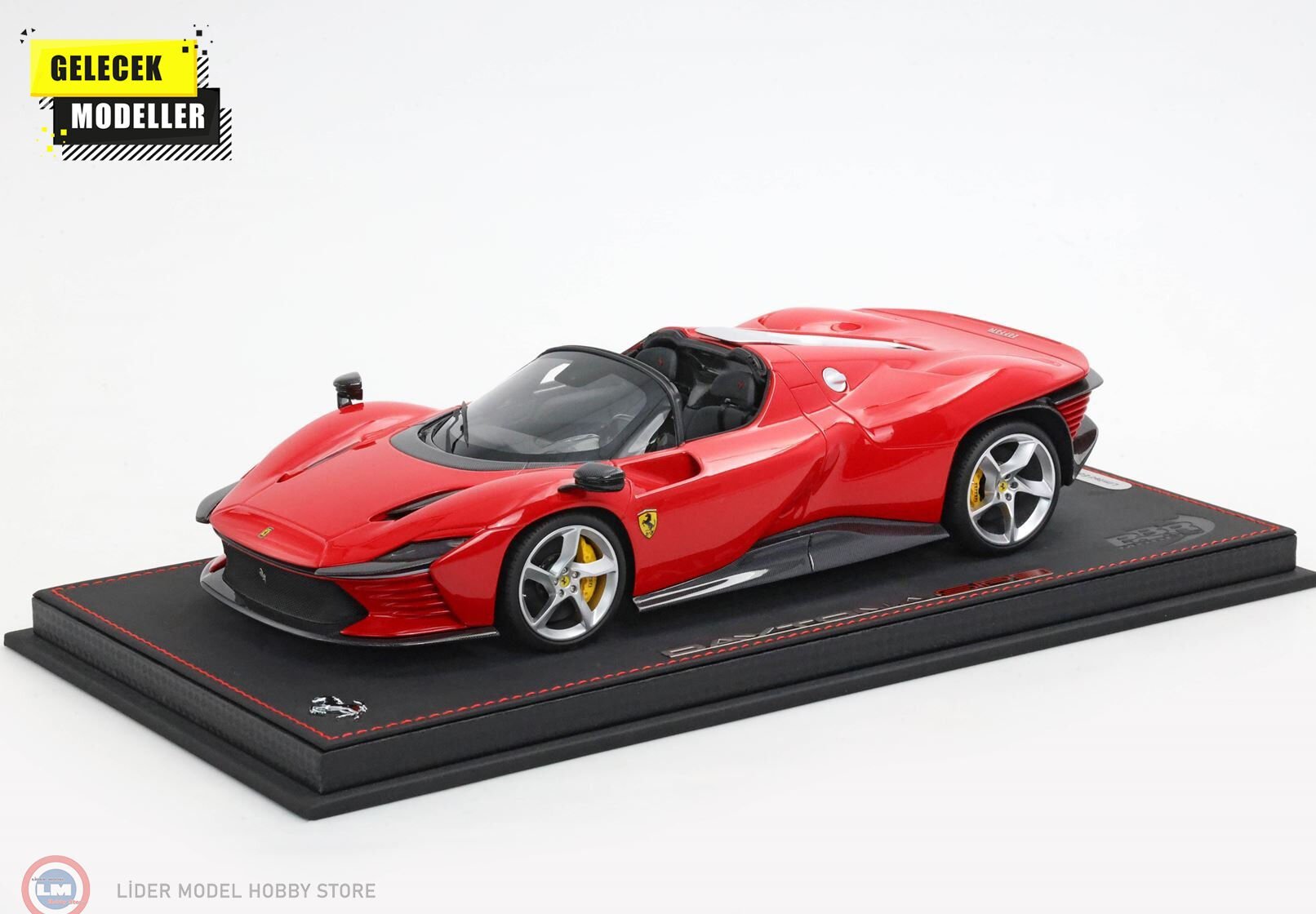 1:18 BBR Ferrari Daytona SP3 Serie Icona Tetto Aperto