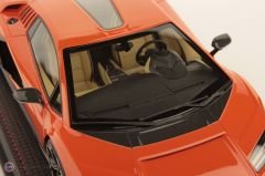 1:18 MR Collection Lamborghini Countach LPI 800-4 LAMBO052E Arancio