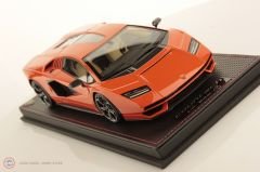 1:18 MR Collection Lamborghini Countach LPI 800-4 LAMBO052E Arancio