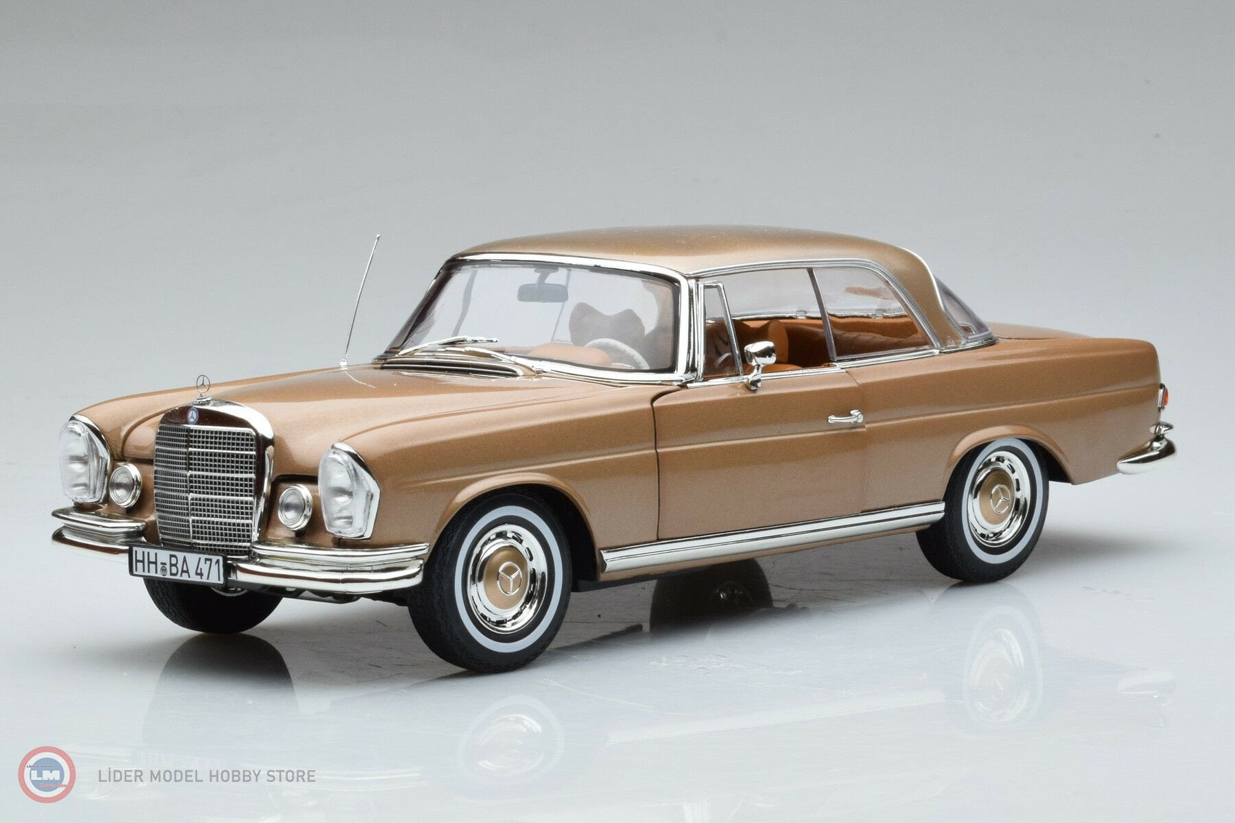 1:18 Norev 1969 Mercedes Benz 250SE Coupe W111