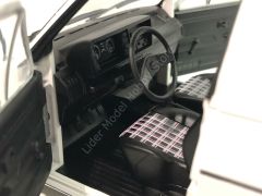 1:18 1982 Volkswagen Caddy Pickup