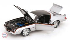 1:18 1979 Chevrolet Camaro Rally Sport - Silver and Black