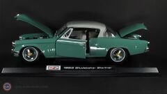 1:18 Maisto 1953 Studebaker Starliner