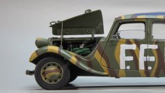 1:18 1944 Citroen Traction FFI
