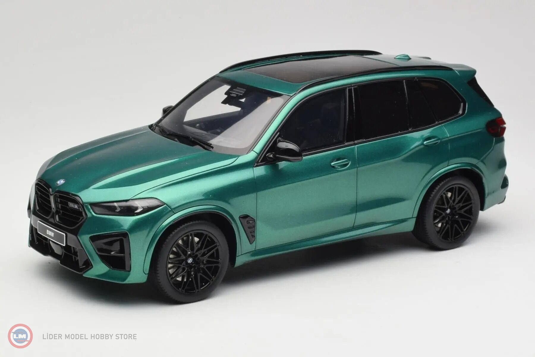 1:18 GT Spirit 2023 BMW X5 M Competition Isle Of Man Green