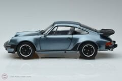 1:18 1987 Porsche 911 930 Turbo 3.3