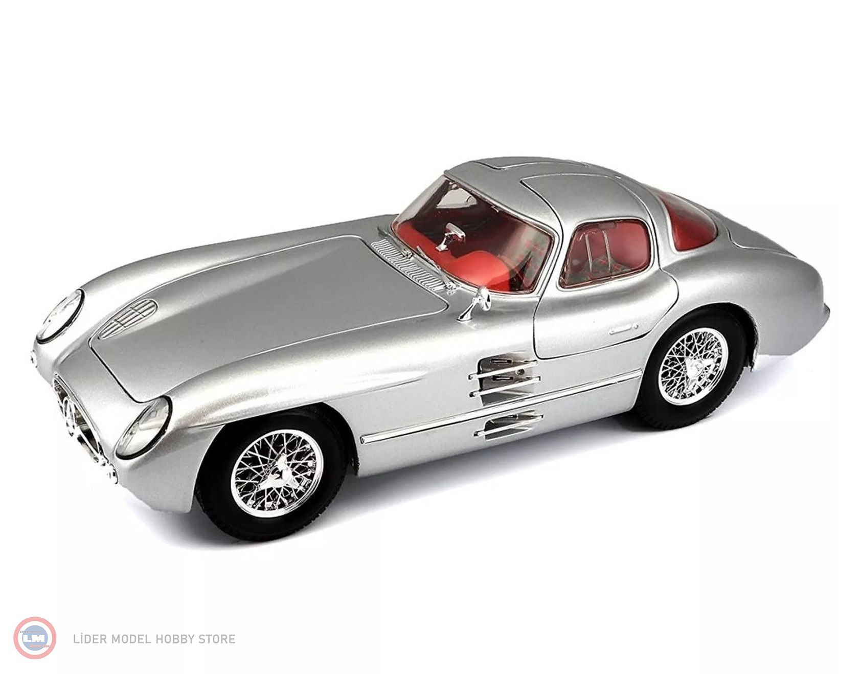 1:18 Maisto 1955 Mercedes Benz 300 SLR Uhlenhaut Coupe