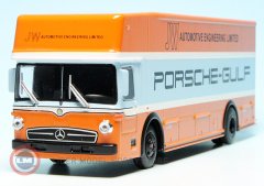 Schuco - 1:64 Mercedes Benz O 317 Renntransporter GULF-Porsche