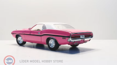 1:18 Greenlight 1970 Dodge Challenger RT Hardtop 440 Six Pack