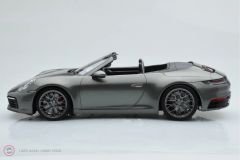 1:18 2019 Porsche 911 CARRERA 4S CABRIOLET