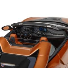 1:18 Minichamps 2018 BMW i8 Roadster
