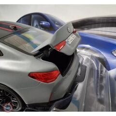 1:18 Minichamps 2022 BMW M4 CSL Brooklyn Grey