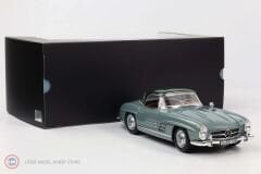 1:18 Norev 1957 Mercedes Benz 300 SL Roadster W198 Light Green
