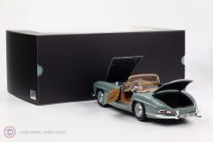 1:18 Norev 1957 Mercedes Benz 300 SL Roadster W198 Light Green