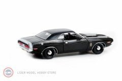 1:18 Greenlight 1970 Dodge Challenger R/T 426 HEMI 'Black Ghost'