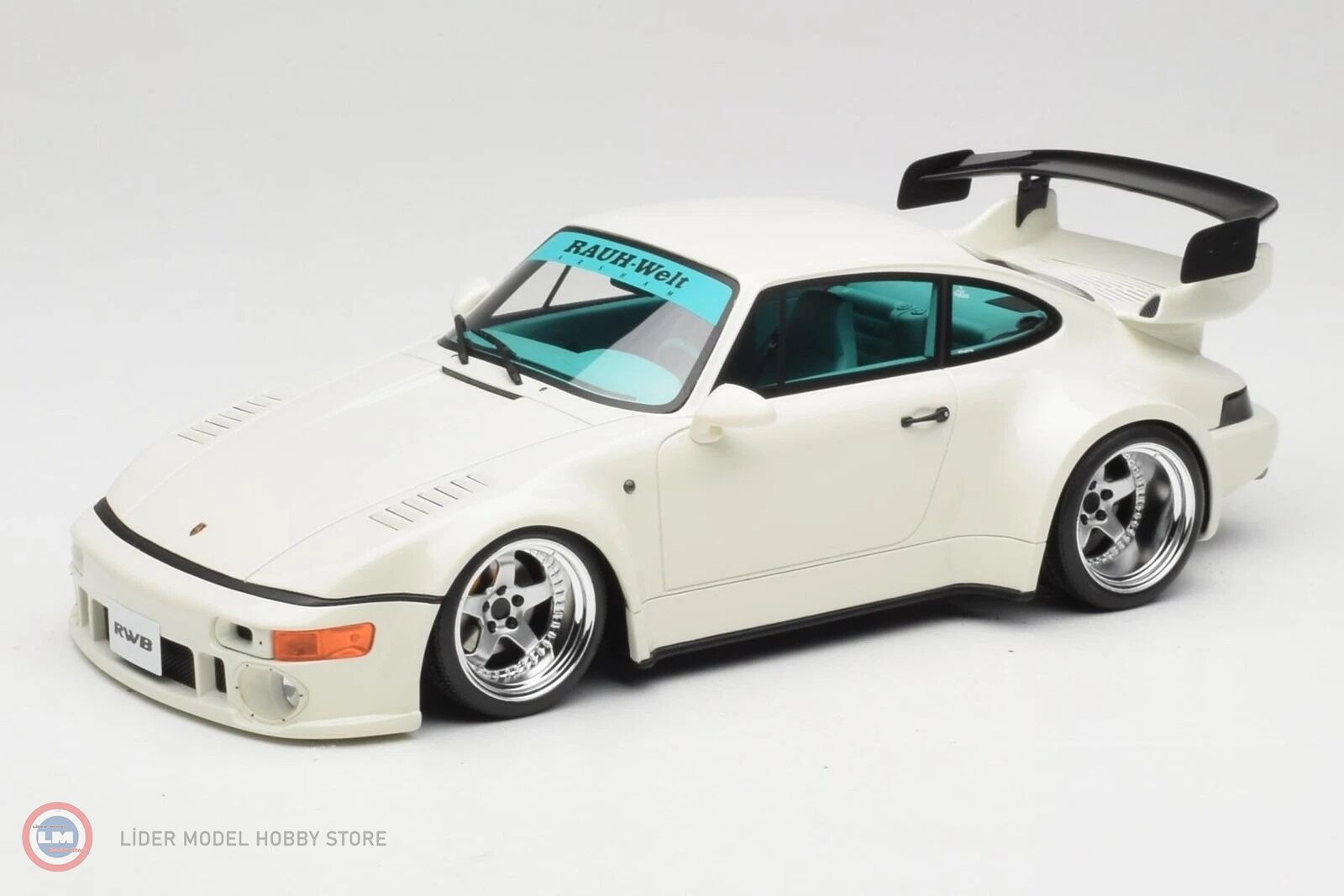 1:18 GT Spirit 2023 Porsche RWB Grand Prix White